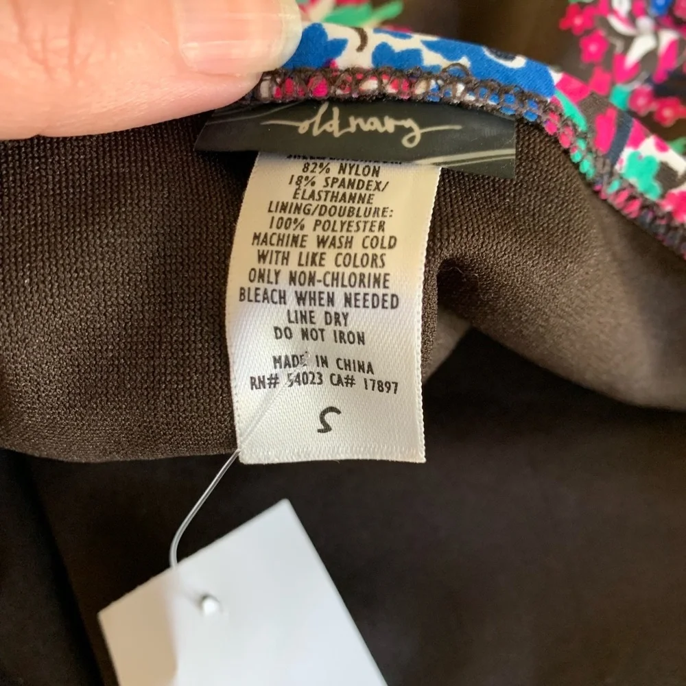 *SOLD* Set of 2 Mix & Match Old Navy Tankinis Sz S - Picture 3 of 8